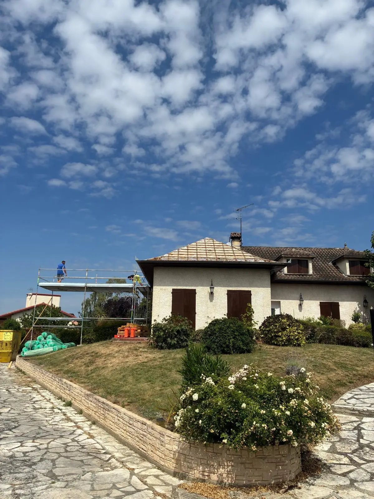 Réparation de toiture après fuite sur maison en Haute-Garonne